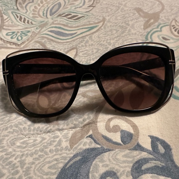 Tiffany and Co sunglasses TF4148 - Picture 1 of 7